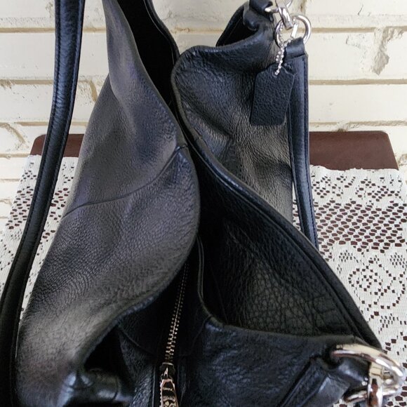 Euc Coach Madison Phoebe Shoulder Bag Purse - Picture 11 of 17